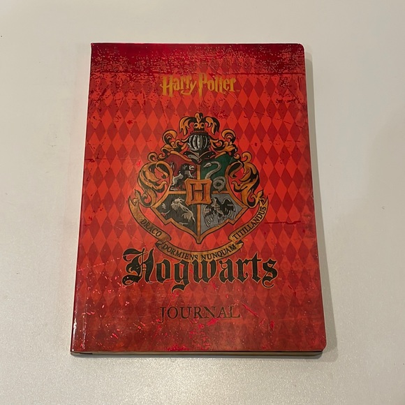 Harry Potter Hogwarts Journal - Picture 1 of 7
